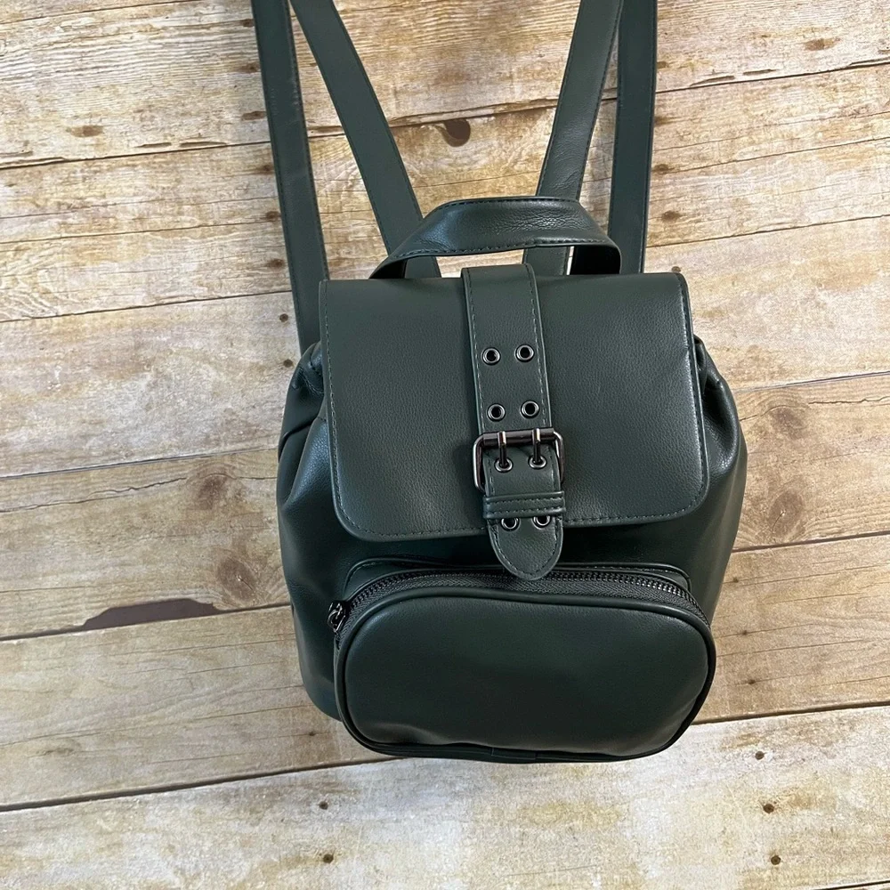 Wild Fable Green Small Mini Backpack with Flap Snap and Tie Closure NWOT